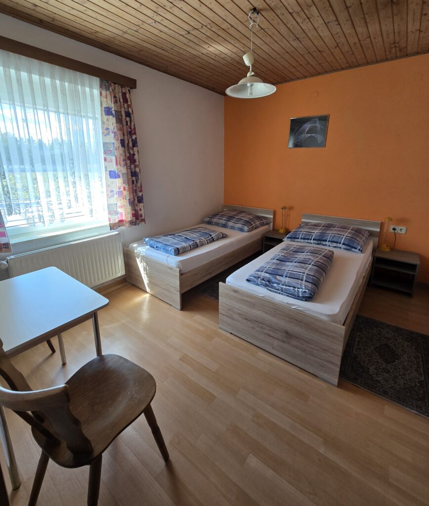 Gemütliches Gästezimmer im Gasthof Dorner
